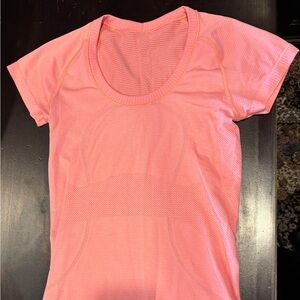 Lululemon Swiftly Short Sleeved Shirt - Melon